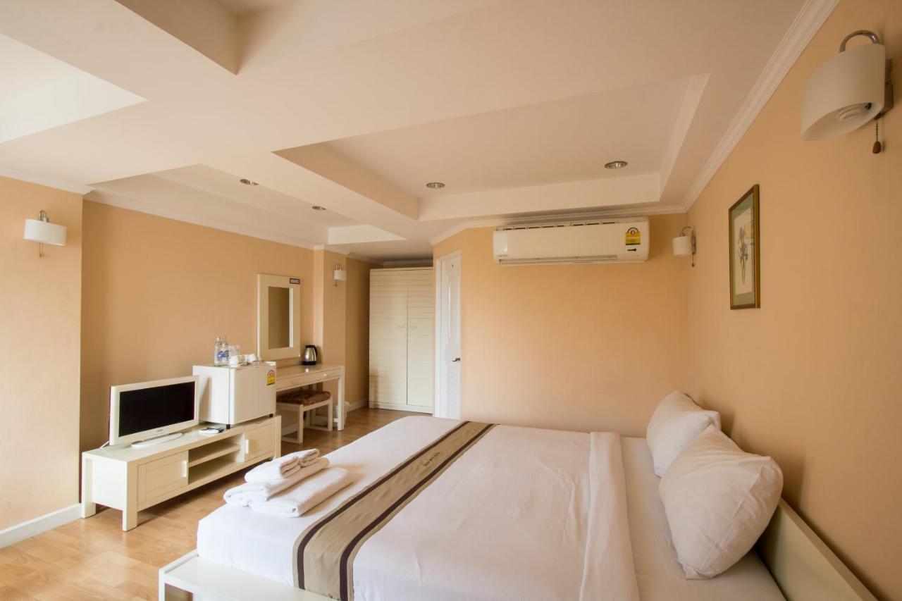 فندق Triple Palms House شيانغ ماي المظهر الخارجي الصورة