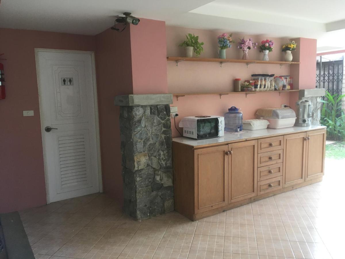 فندق Triple Palms House شيانغ ماي المظهر الخارجي الصورة
