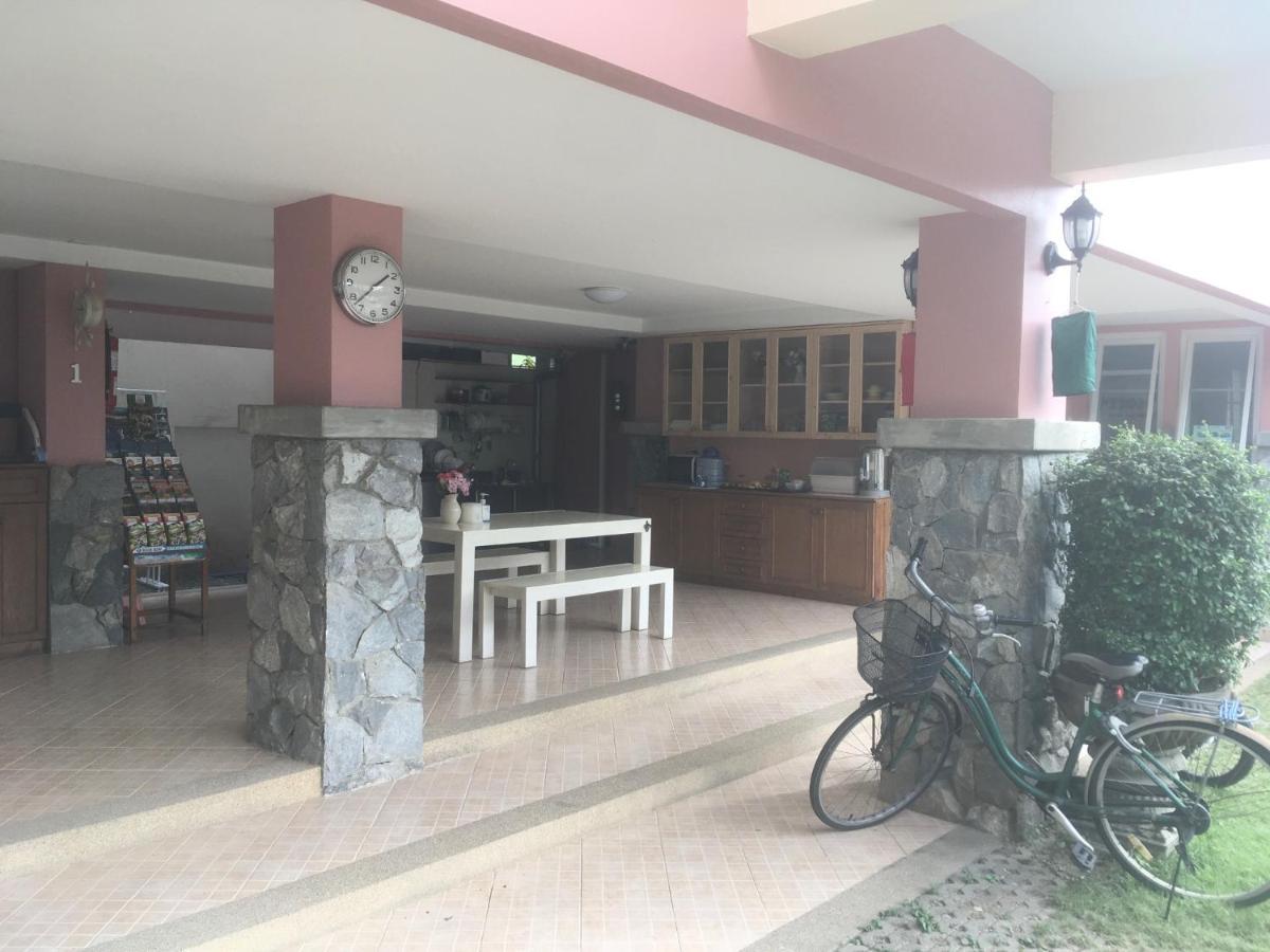 فندق Triple Palms House شيانغ ماي المظهر الخارجي الصورة
