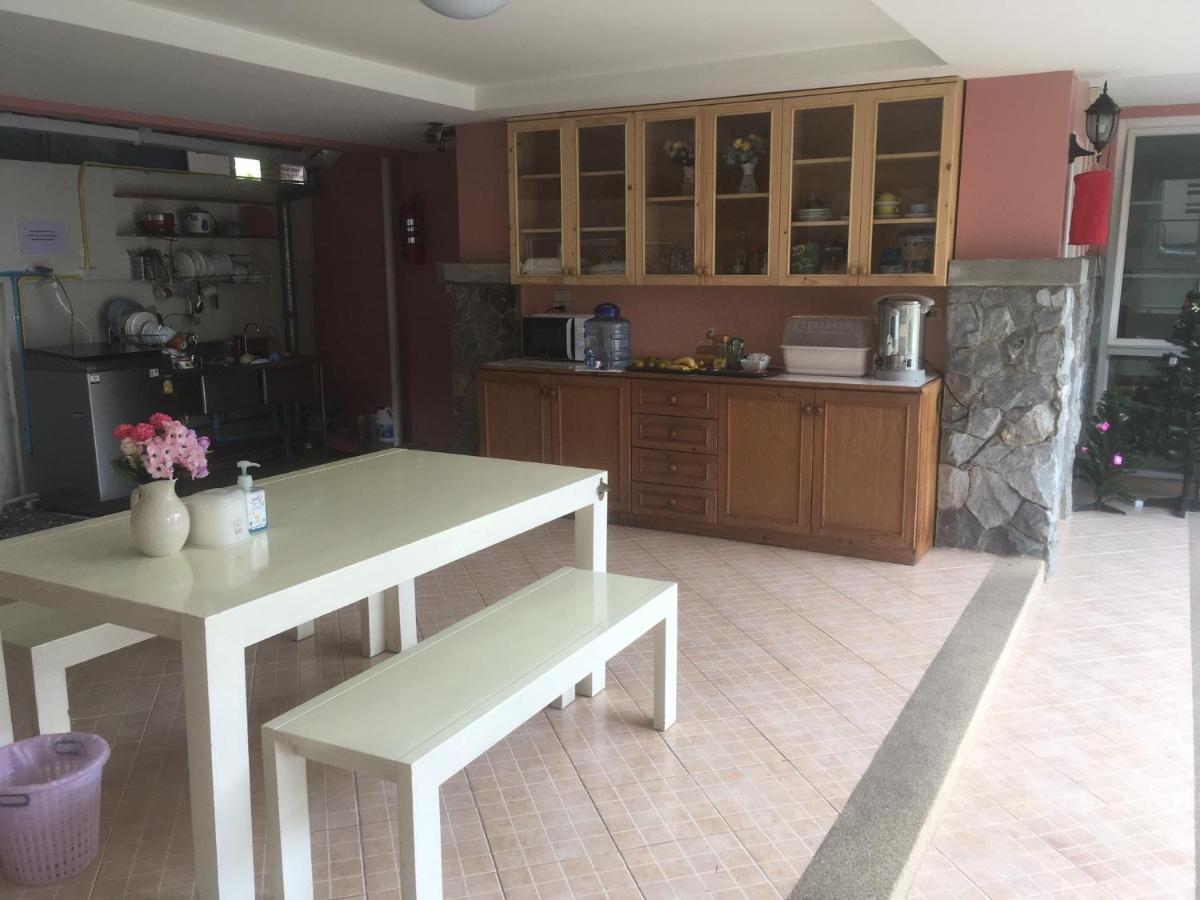 فندق Triple Palms House شيانغ ماي المظهر الخارجي الصورة