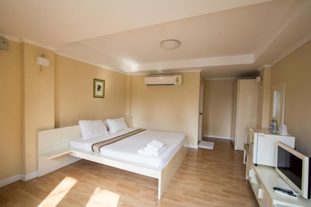 فندق Triple Palms House شيانغ ماي المظهر الخارجي الصورة
